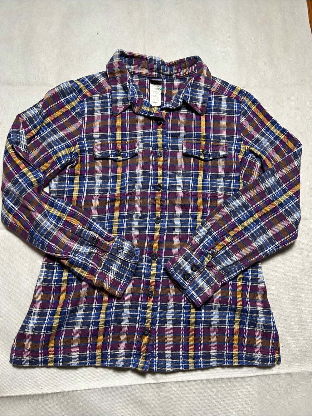 Patagonia purple and blue plaid flannel button up shirt size 4